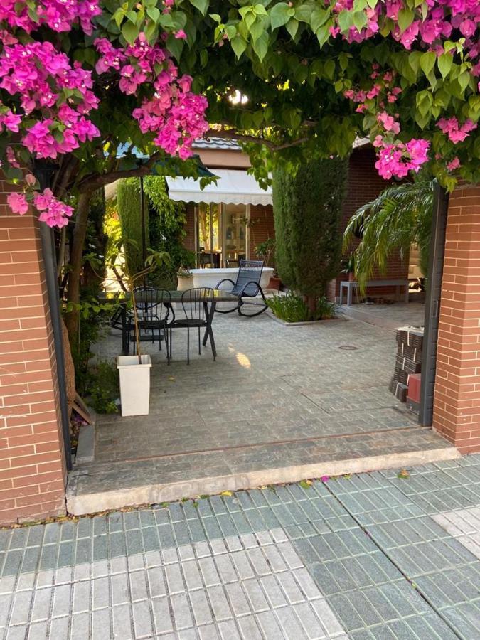 Paz Y Tranquilidad, A Un Paso De Sevilla San Juan de Aznalfarache Buitenkant foto